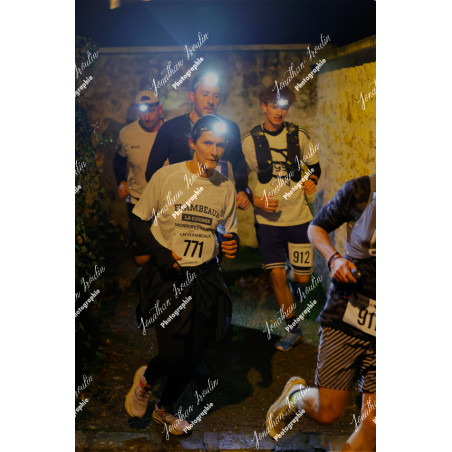 2025-11-15_20-26-47_JI_L3498_ps