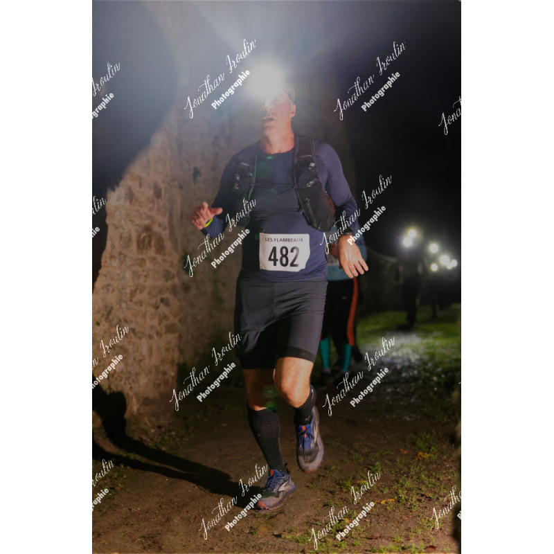 2025-11-15_21-35-31_JI_L7844_ps