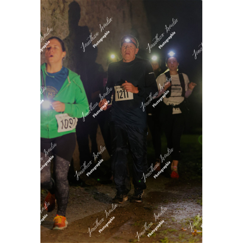 2025-11-15_21-35-53_JI_L7877_ps