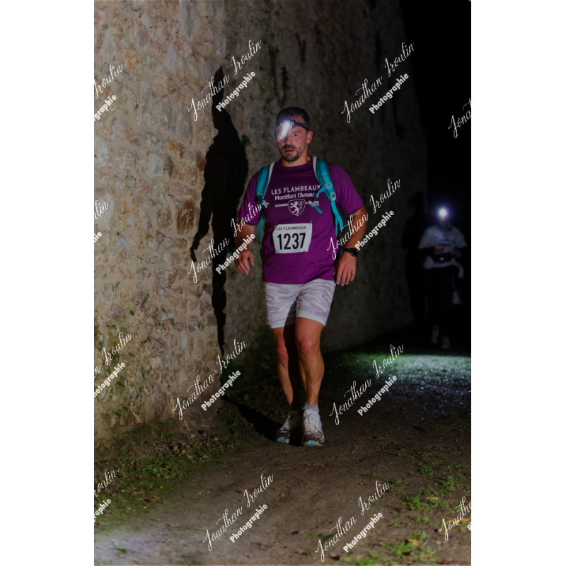 2025-11-15_21-36-33_JI_L7924_ps