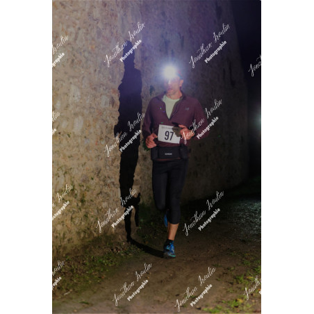 2025-11-15_21-36-59_JI_L7933_ps
