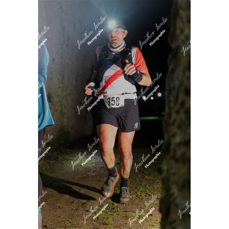 2025-11-15_21-37-20_JI_L7953_ps