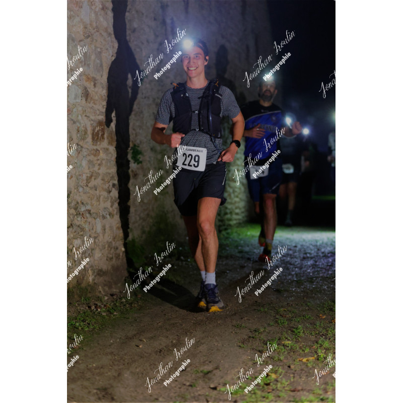 2025-11-15_21-37-37_JI_L7970_ps