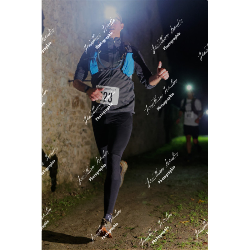 2025-11-15_21-37-55_JI_L7995_ps