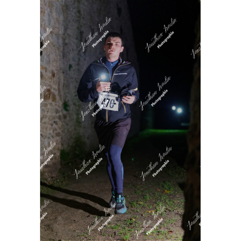 2025-11-15_21-38-09_JI_L8011_ps