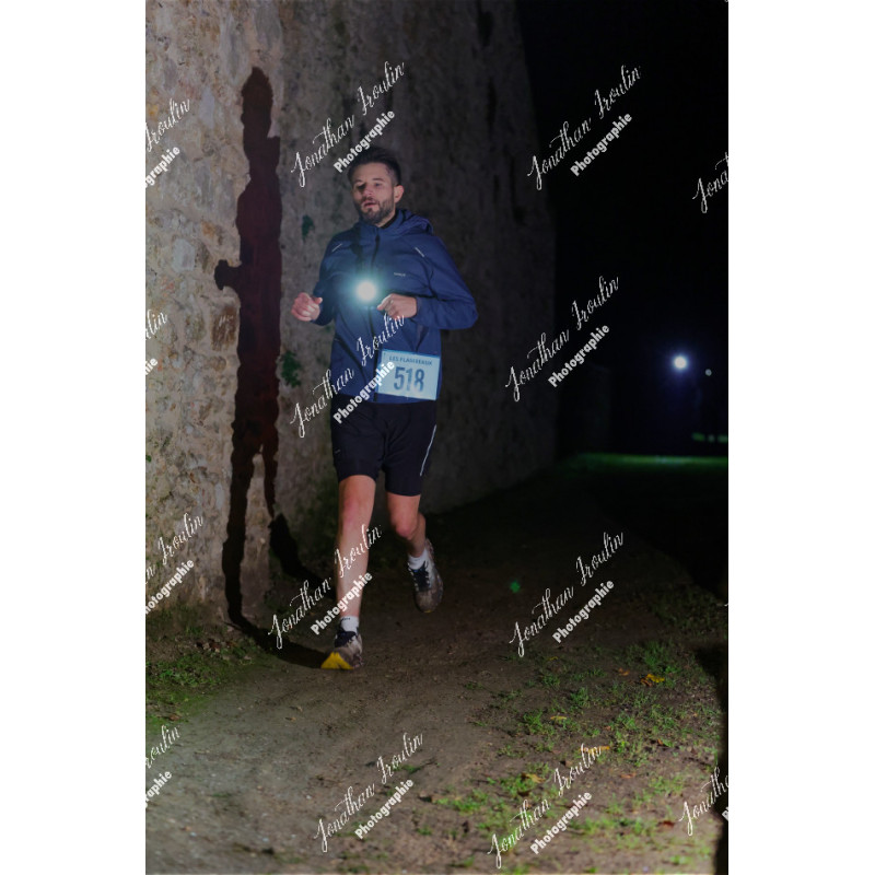 2025-11-15_21-38-17_JI_L8013_ps