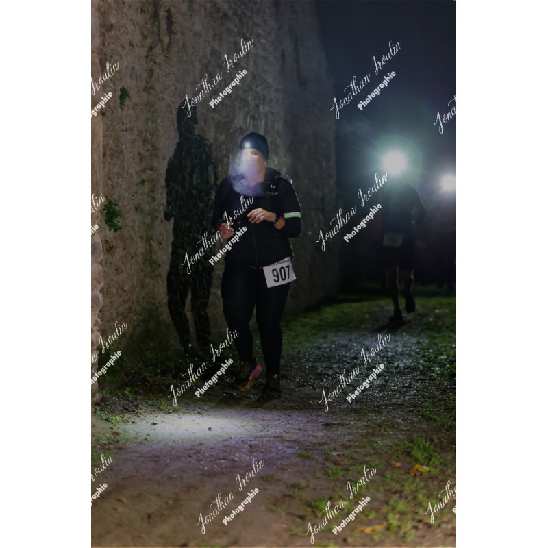 2025-11-15_21-38-44_JI_L8041_ps
