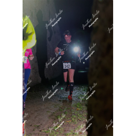 2025-11-15_21-38-50_JI_L8051_ps