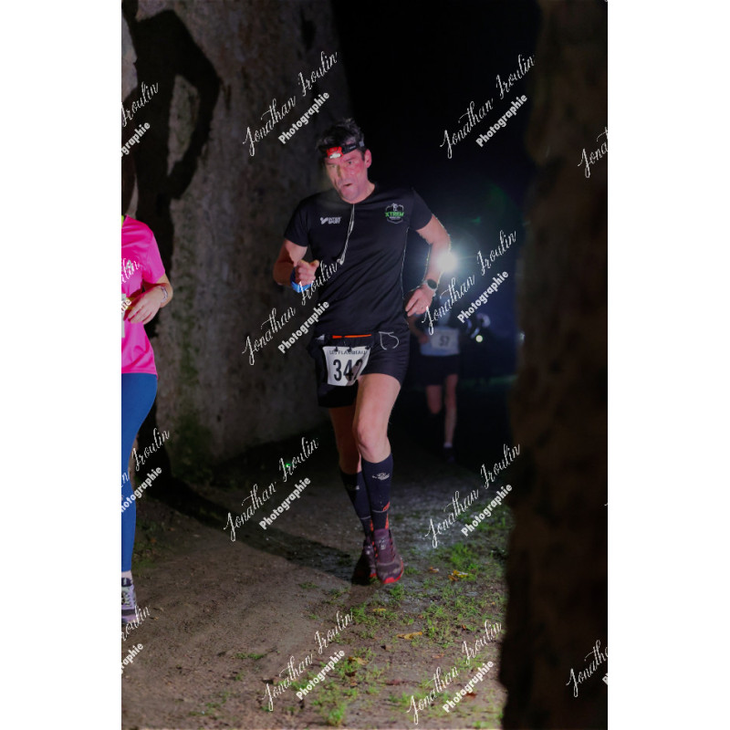 2025-11-15_21-38-51_JI_L8054_ps