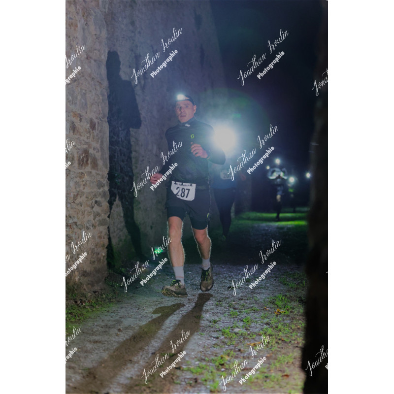 2025-11-15_21-39-15_JI_L8073_ps