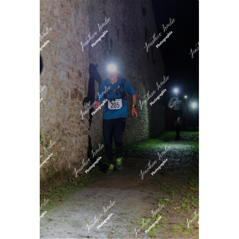 2025-11-15_21-39-16_JI_L8075_ps