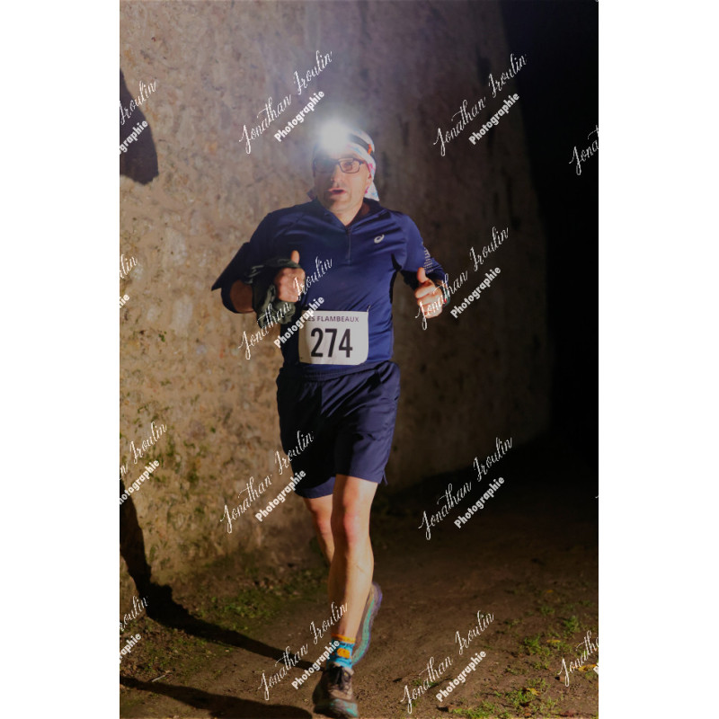 2025-11-15_21-39-26_JI_L8094_ps