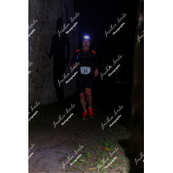 2025-11-15_21-40-56_JI_L8185_ps