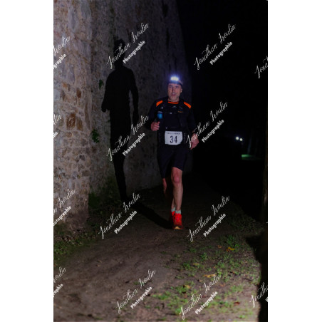 2025-11-15_21-40-57_JI_L8187_ps