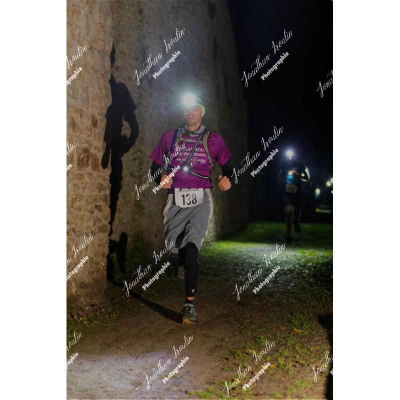 2025-11-15_21-41-44_JI_L8243_ps