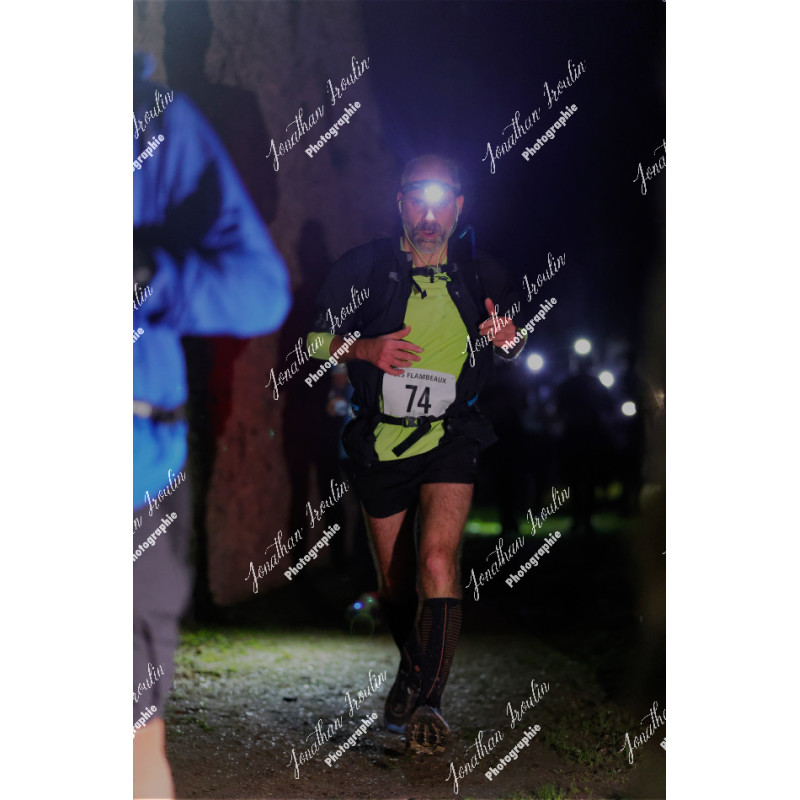 2025-11-15_21-42-01_JI_L8265_ps