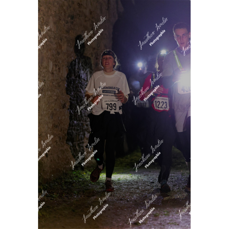 2025-11-15_21-42-06_JI_L8274_ps