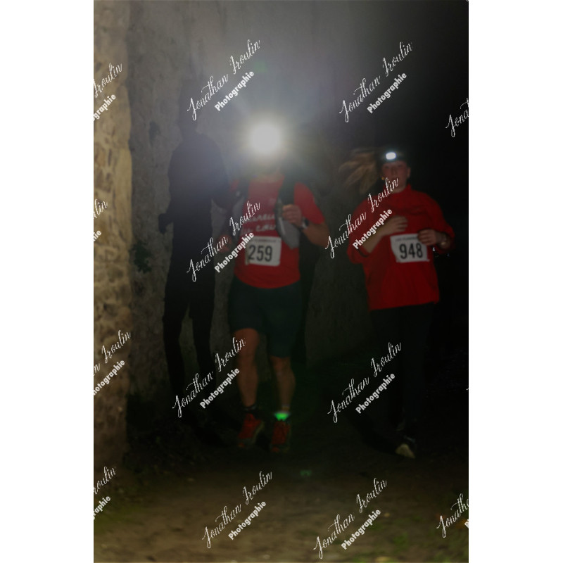2025-11-15_21-42-13_JI_L8288_ps