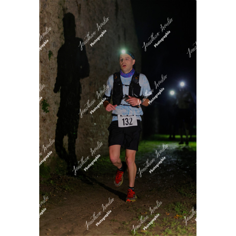 2025-11-15_21-42-19_JI_L8298_ps