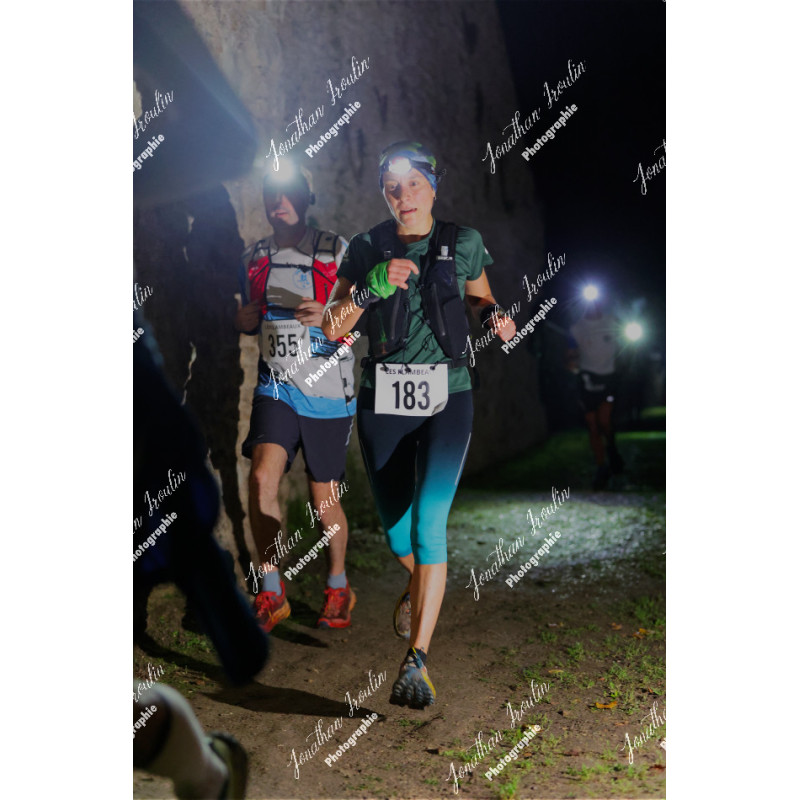 2025-11-15_21-42-25_JI_L8307_ps