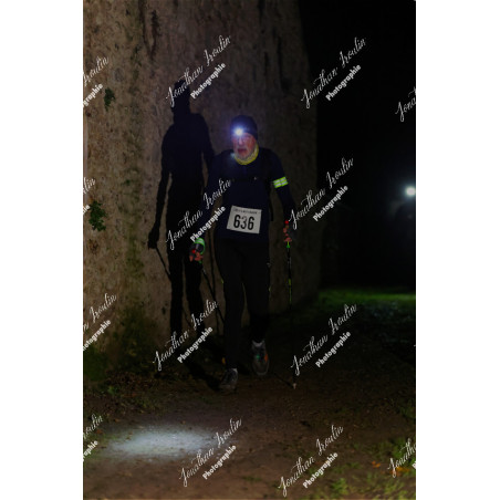 2025-11-15_21-42-52_JI_L8342_ps