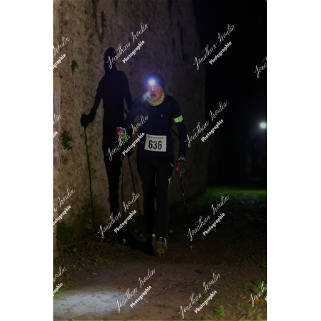 2025-11-15_21-42-52_JI_L8343_ps