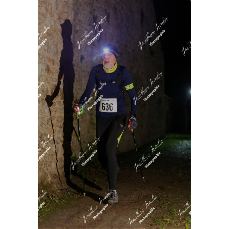2025-11-15_21-42-53_JI_L8347_ps