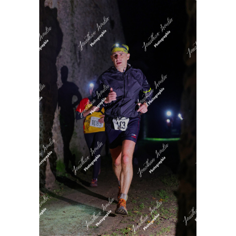 2025-11-15_21-43-04_JI_L8364_ps