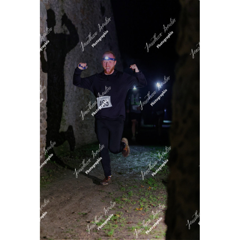 2025-11-15_21-43-16_JI_L8381_ps