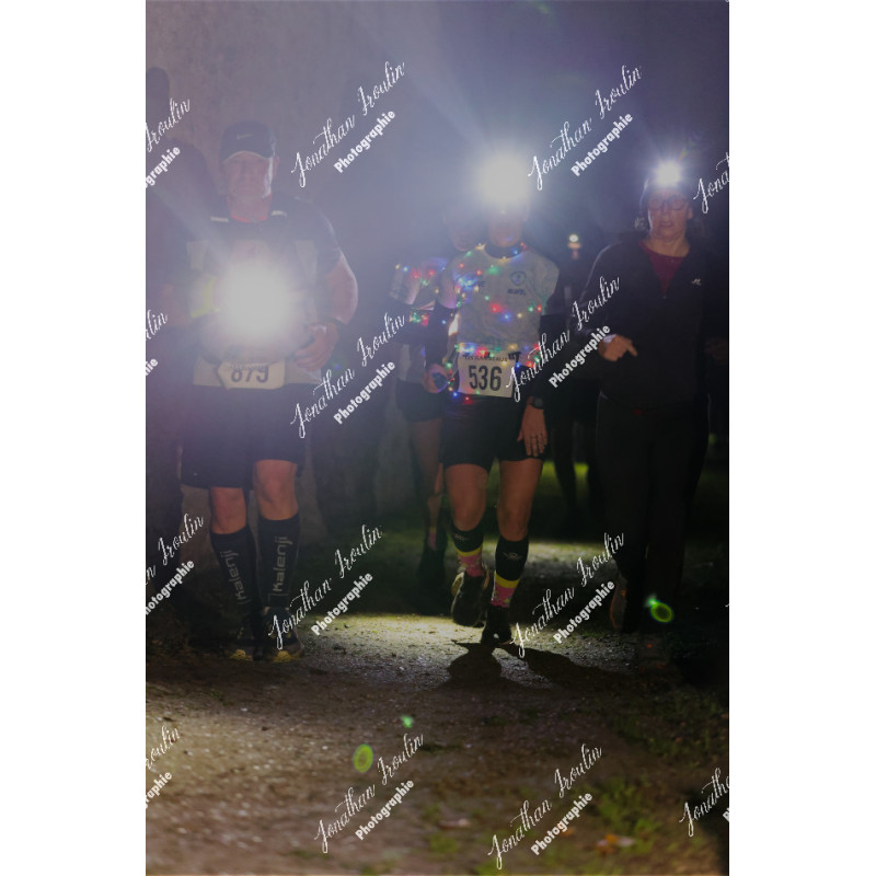 2025-11-15_21-44-25_JI_L8459_ps