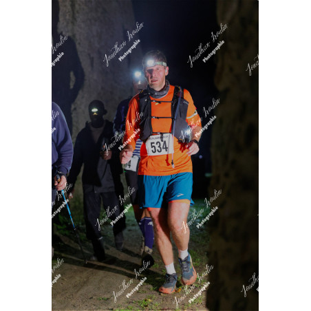 2025-11-15_21-44-38_JI_L8478_ps