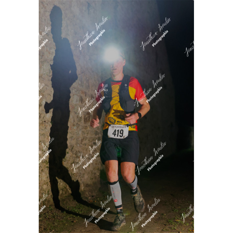 2025-11-15_21-44-42_JI_L8482_ps