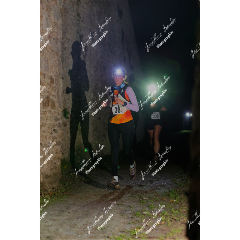 2025-11-15_21-44-55_JI_L8493_ps