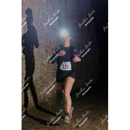 2025-11-15_21-44-57_JI_L8501_ps
