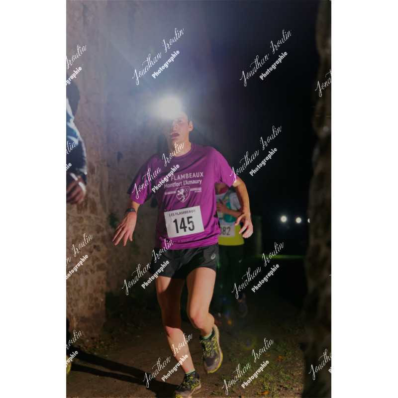 2025-11-15_21-45-10_JI_L8508_ps