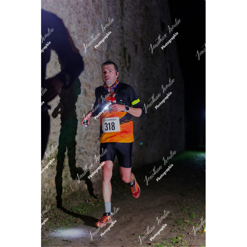 2025-11-15_21-45-54_JI_L8546_ps