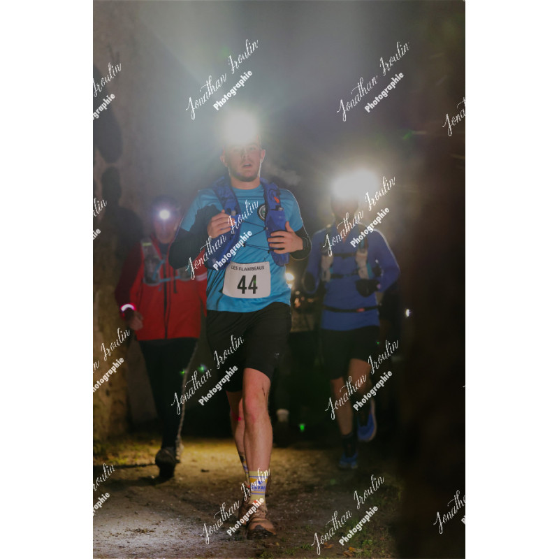 2025-11-15_21-46-33_JI_L8579_ps