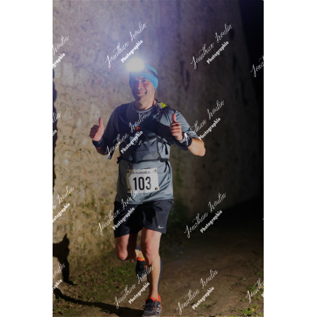 2025-11-15_21-46-57_JI_L8603_ps