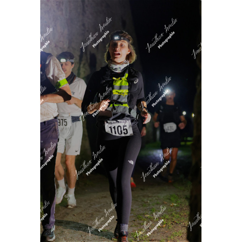 2025-11-15_21-47-37_JI_L8635_ps