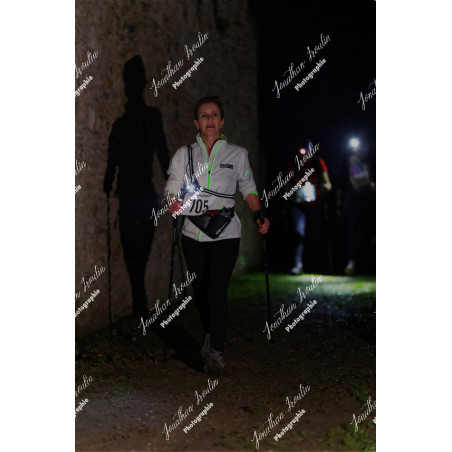 2025-11-15_21-47-48_JI_L8653_ps
