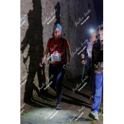 2025-11-15_21-47-55_JI_L8666_ps