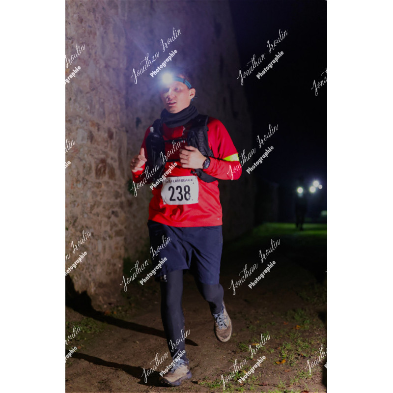 2025-11-15_21-48-01_JI_L8676_ps