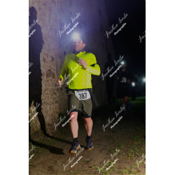 2025-11-15_21-48-10_JI_L8685_ps
