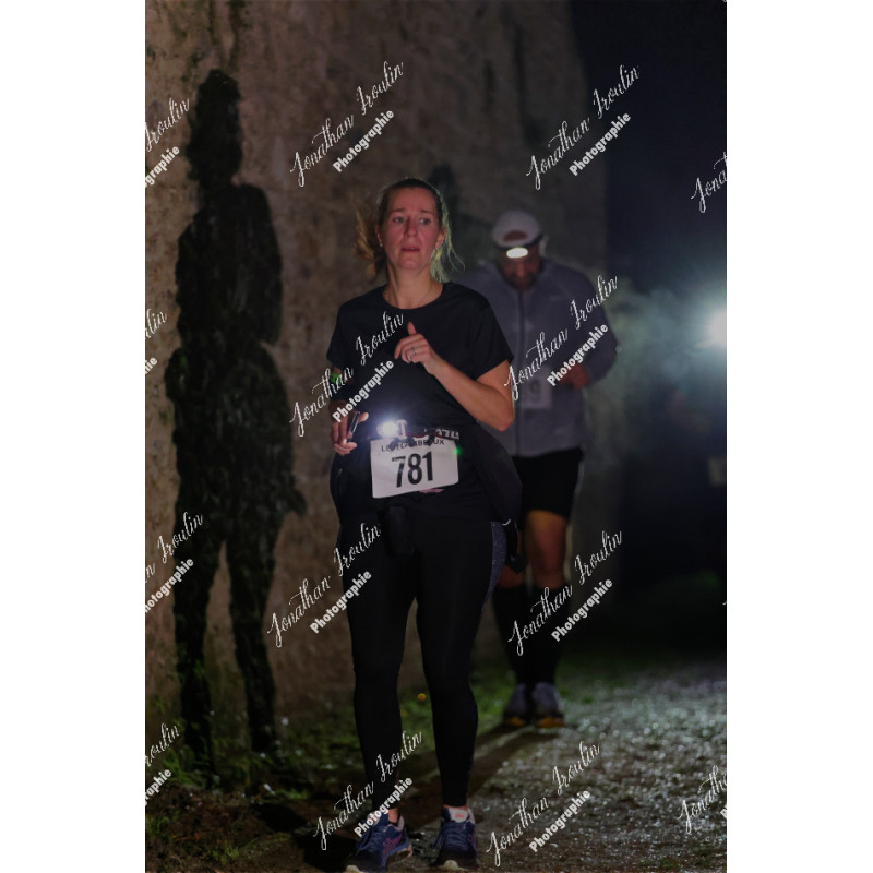 2025-11-15_21-48-18_JI_L8693_ps