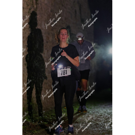 2025-11-15_21-48-18_JI_L8693_ps