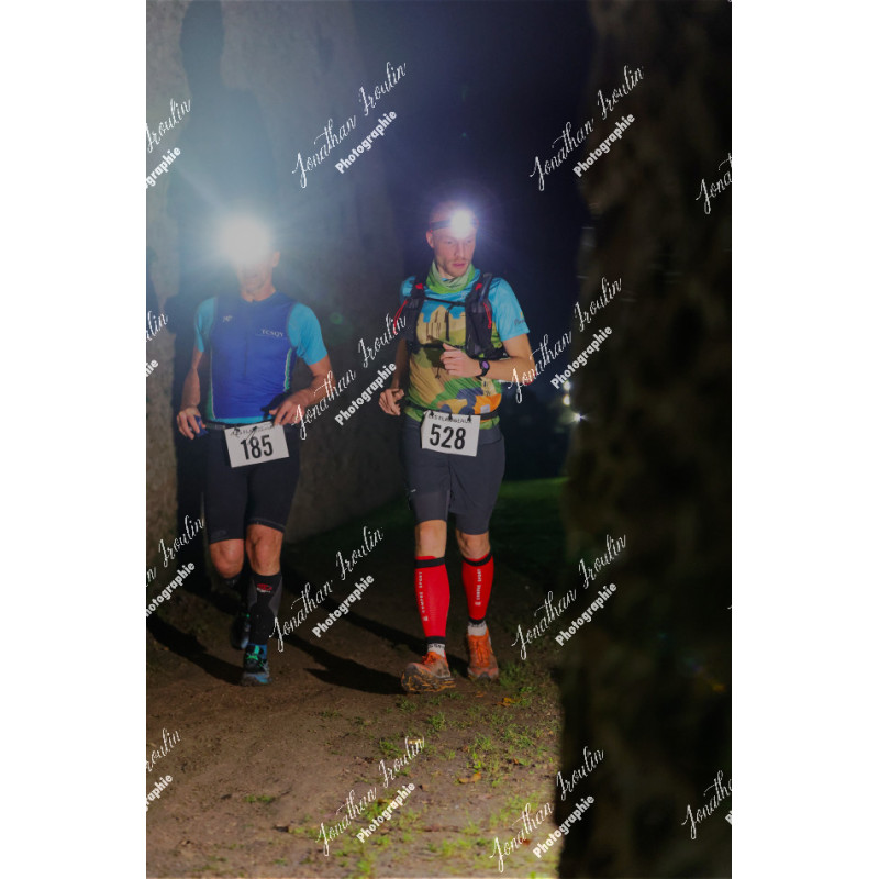 2025-11-15_21-48-22_JI_L8701_ps