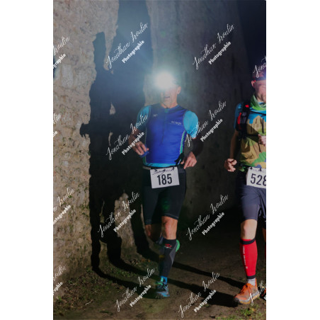 2025-11-15_21-48-23_JI_L8703_ps