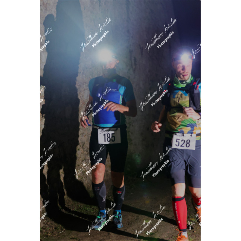 2025-11-15_21-48-23_JI_L8704_ps