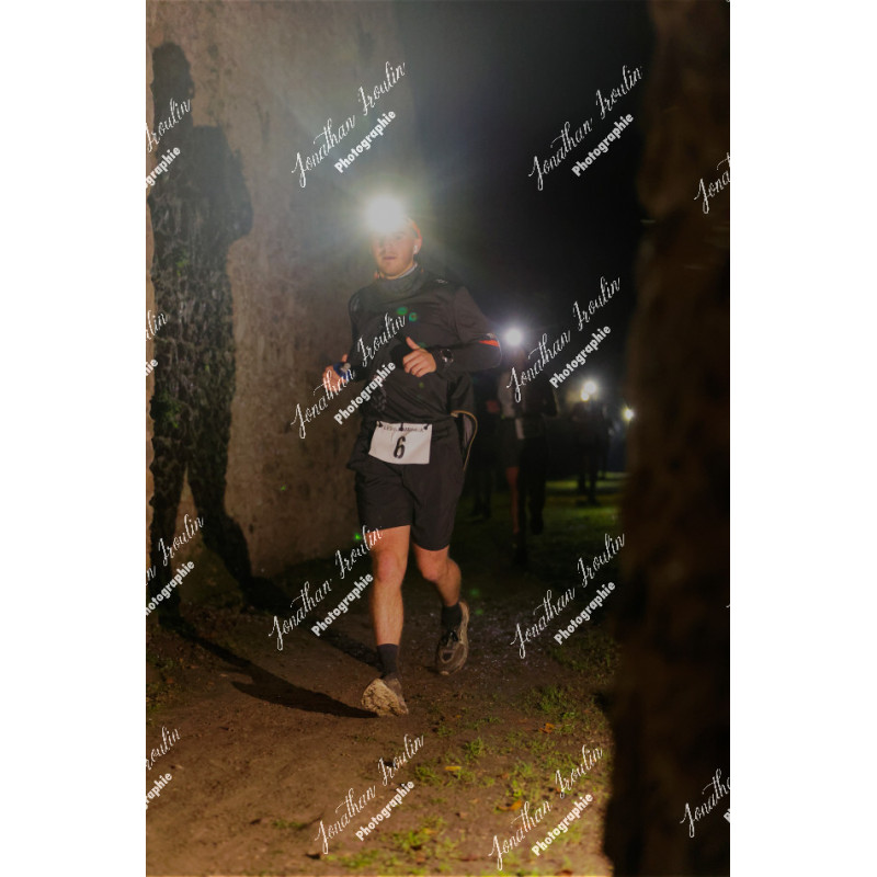 2025-11-15_21-50-26_JI_L8803_ps