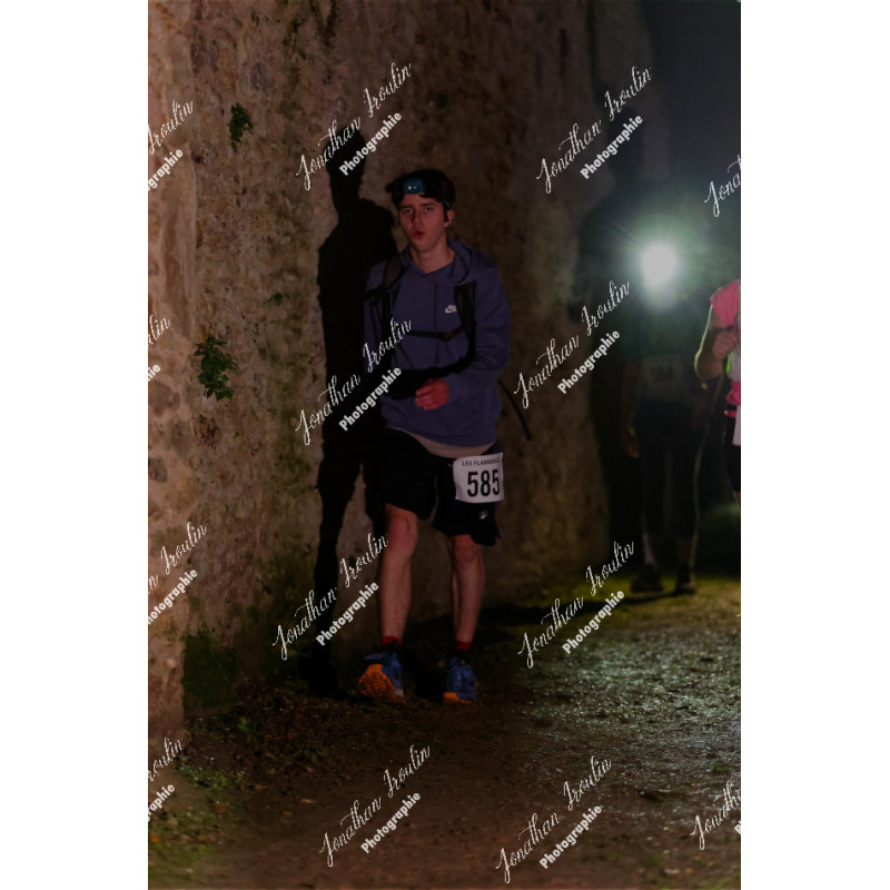 2025-11-15_21-50-31_JI_L8815_ps